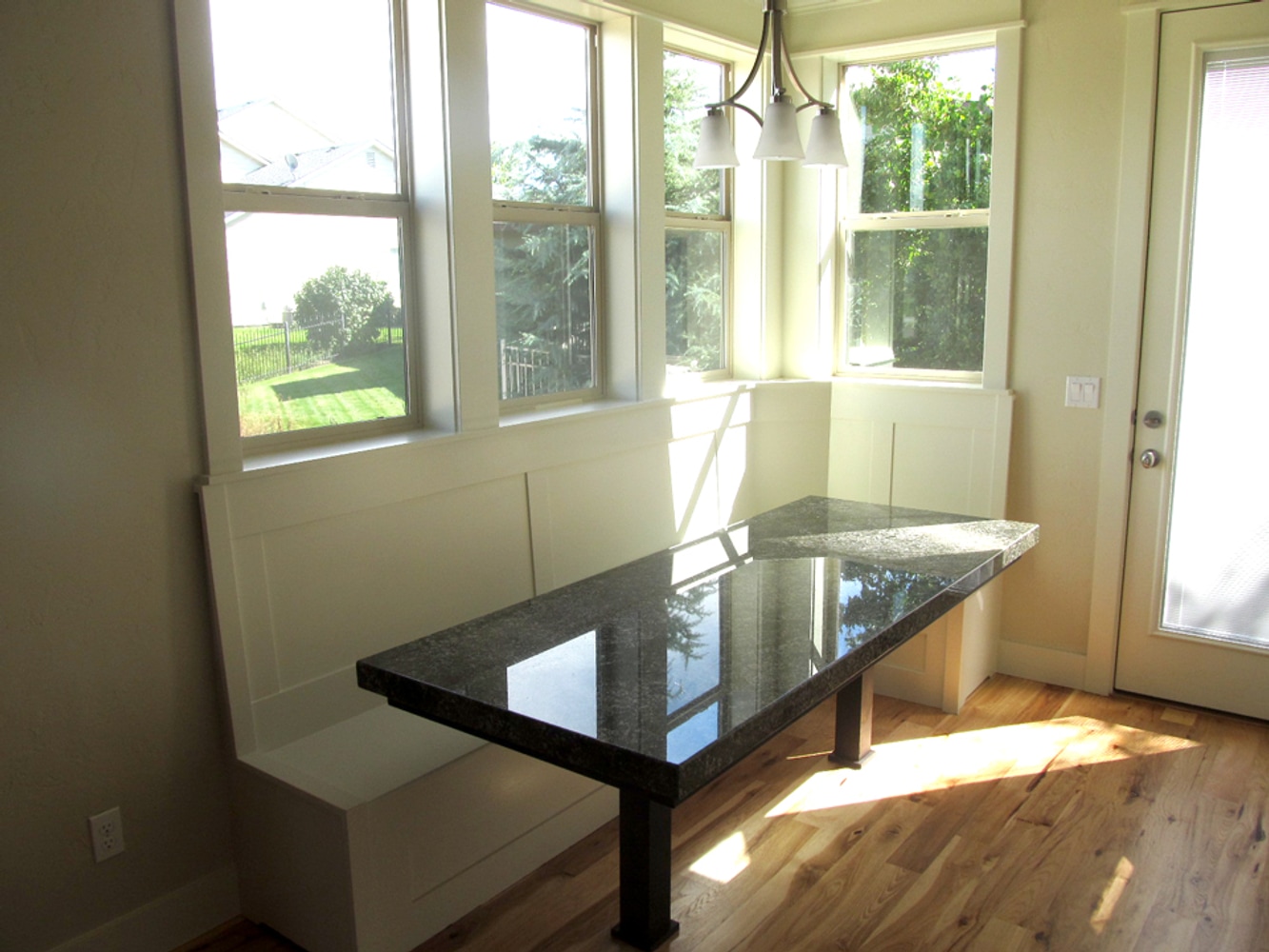 Photo(s) from Red Oak Development Llc