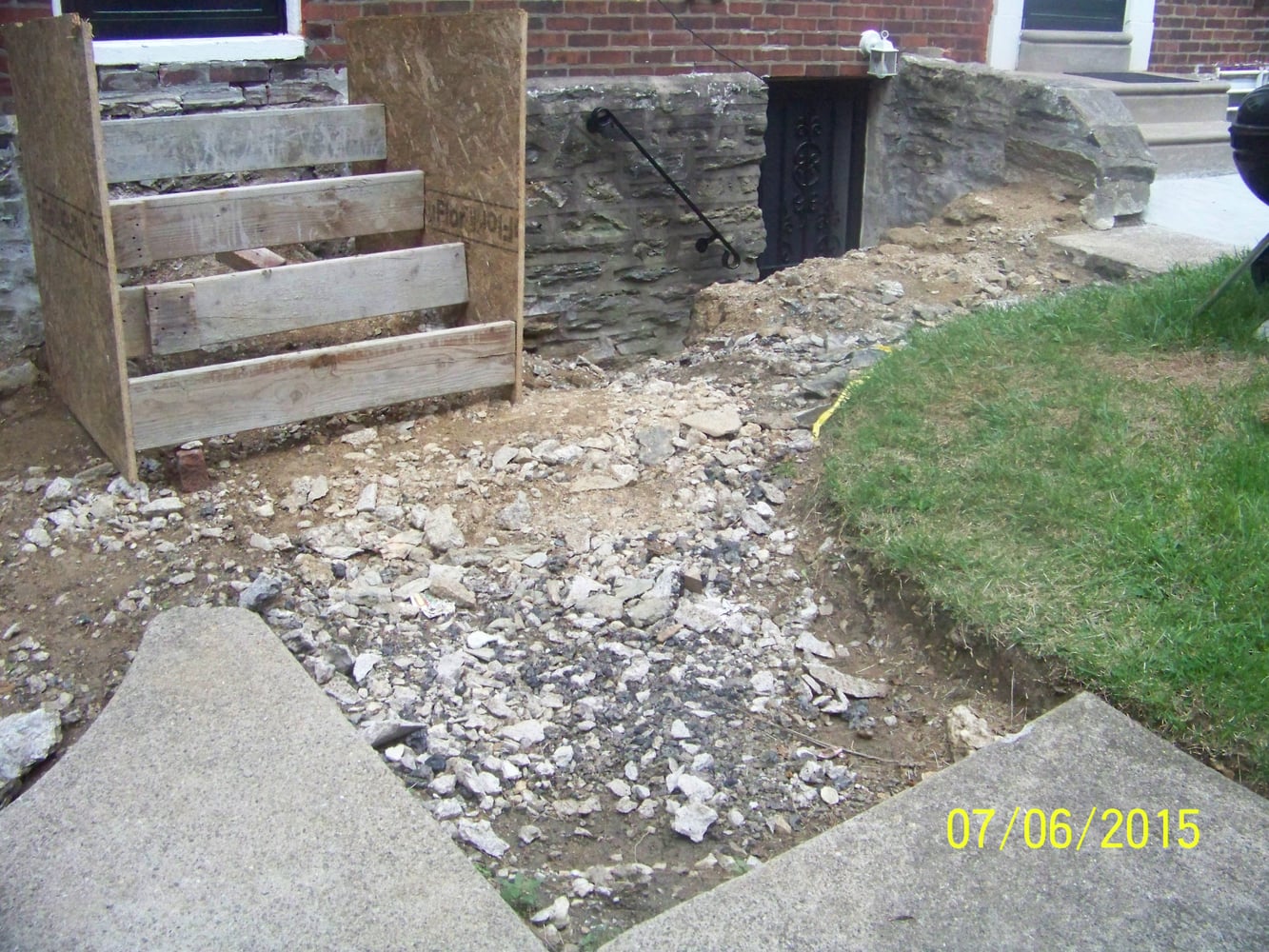 2339 Bryn Mawr Ave back patio