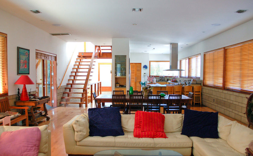 1661 Elevado St. Los Angeles, CA 90026