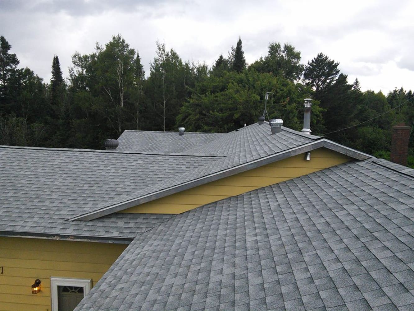 Photos of Roofing Projects 