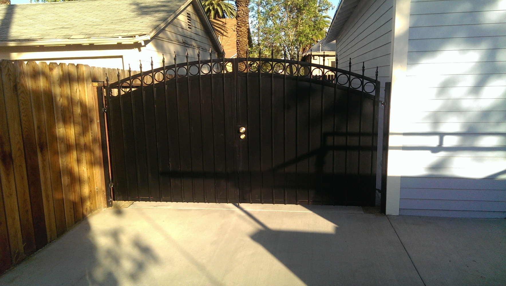 Photo(s) from L E Fence