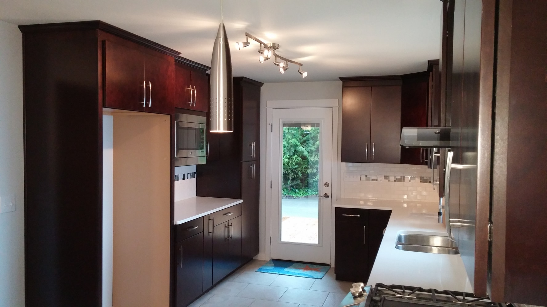 Board Stretchers Interior