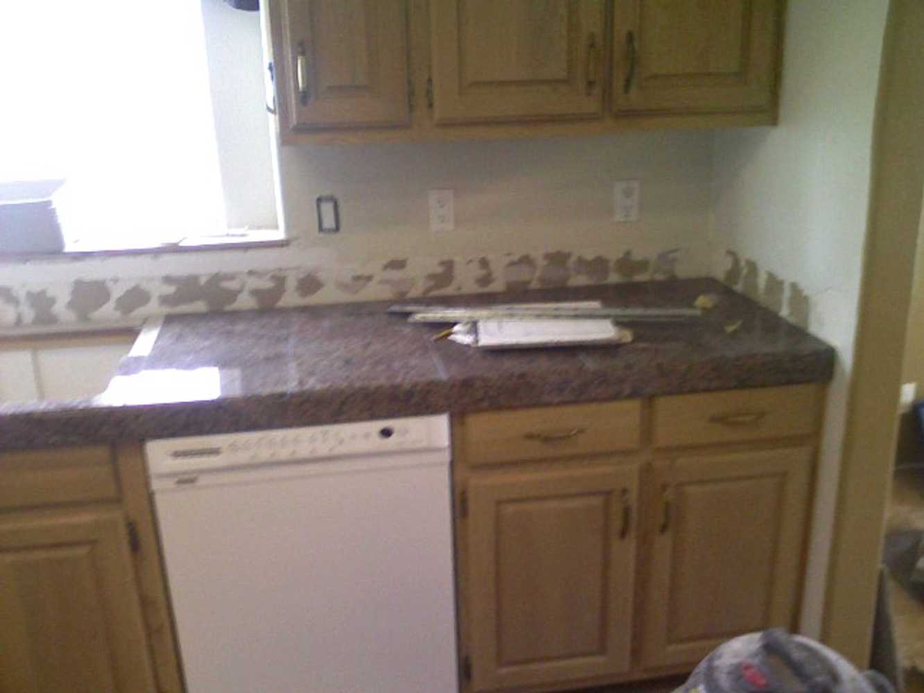 Othello Kitchen Granite/Porcelain Tile Work