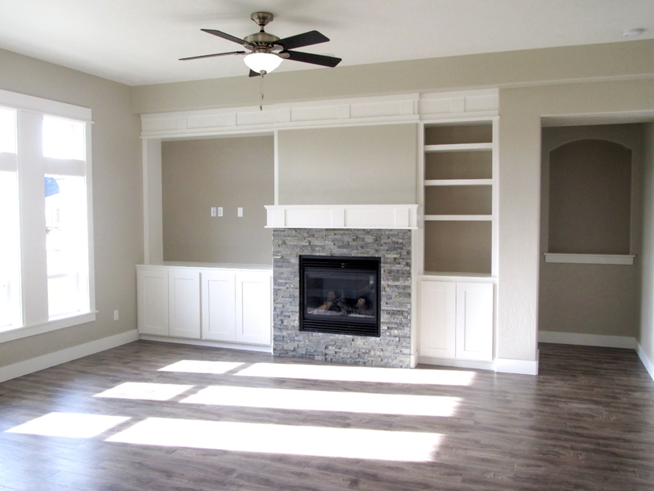 Photo(s) from Red Oak Development Llc