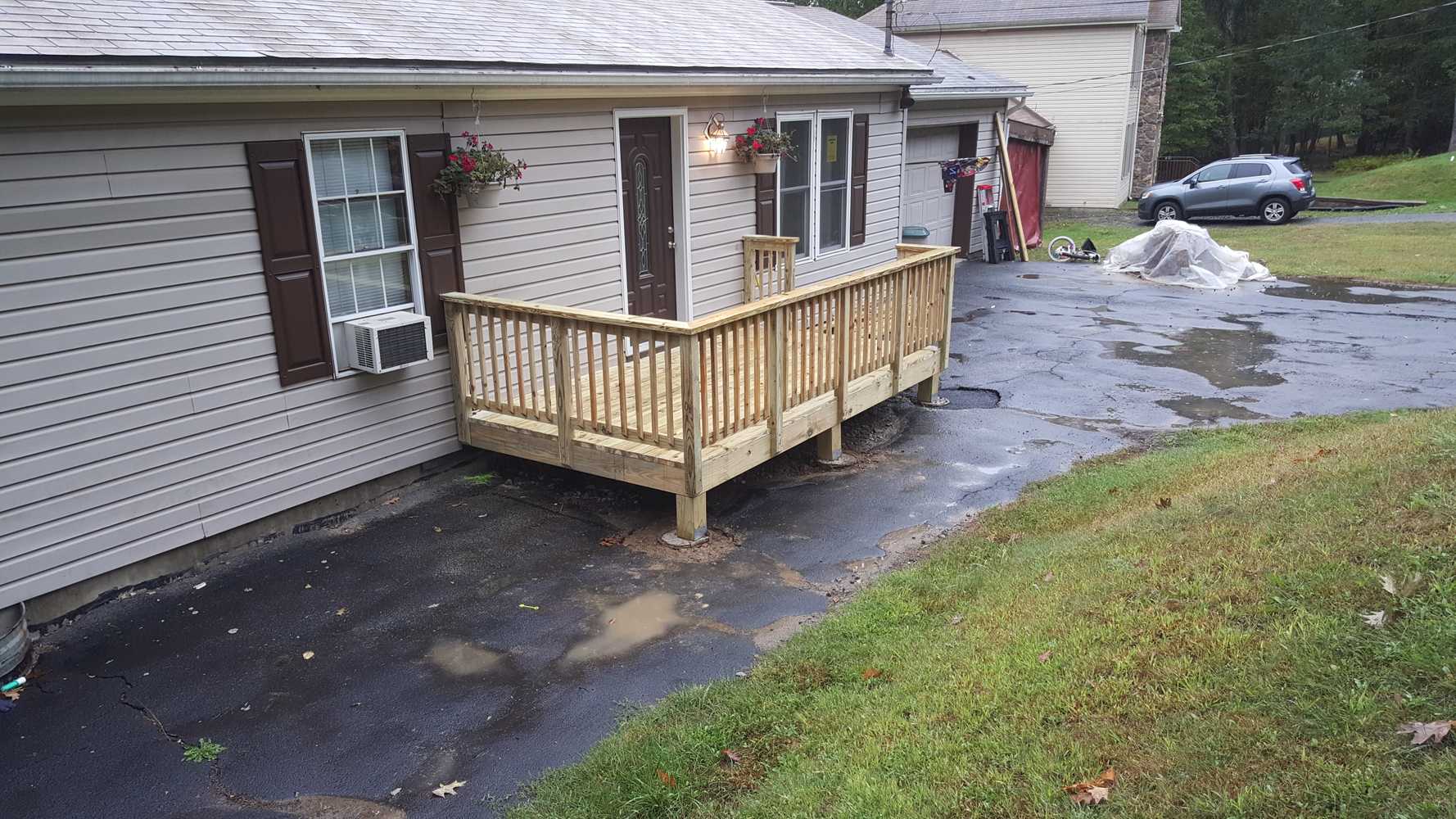 Small front deck 
