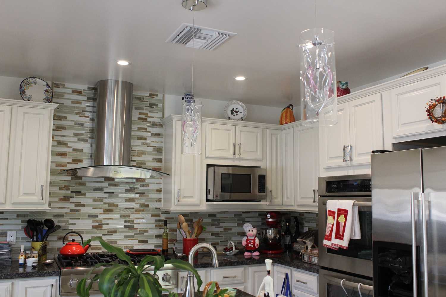 Traditional White Kitchen