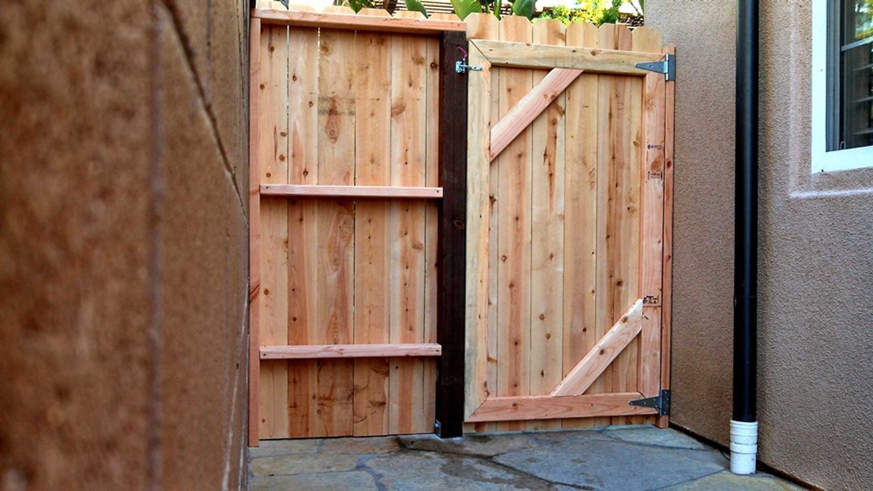 Irvine Handyman Builds Gate Fence for Dog Run