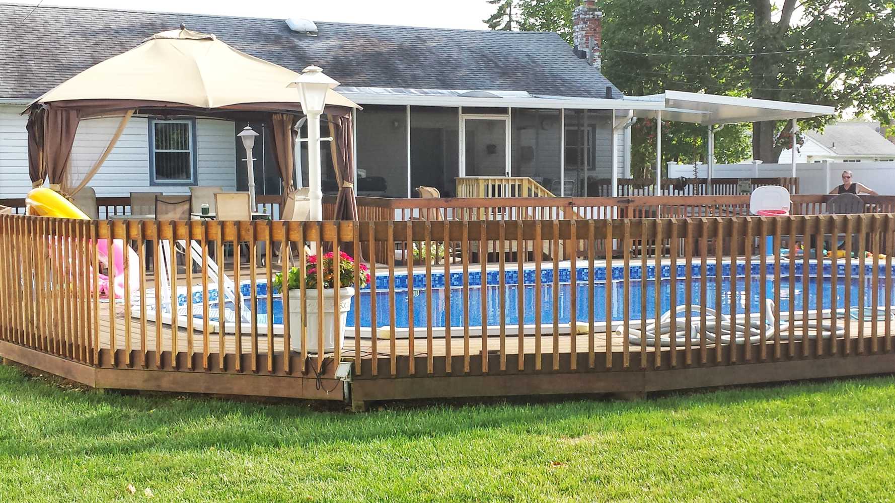 Decks from Li Decks And Remodeling Ltd