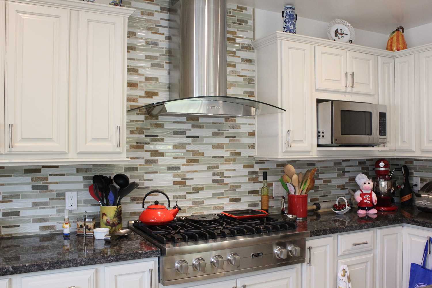 Traditional White Kitchen