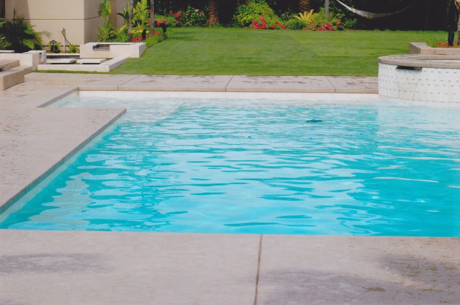 Photo(s) from Advanced Images Tile