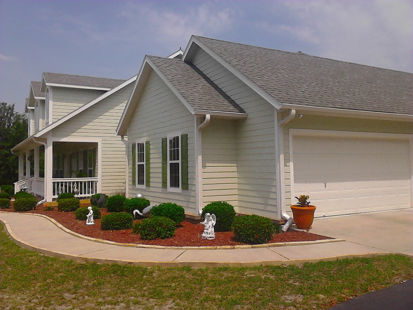 Photo(s) from H&R Pro Painting & Pressure Washing