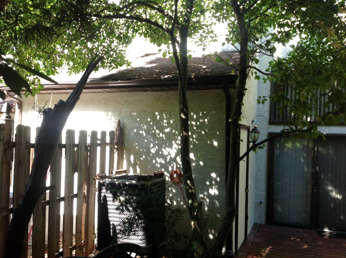 Exterior Stucco Power wash and repaint Photos
