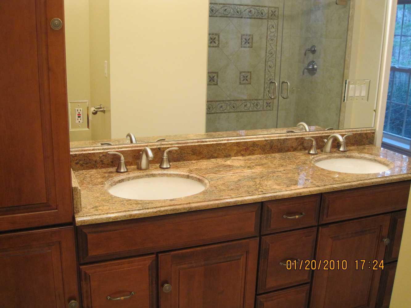 GRANITE COUNTERTOPS