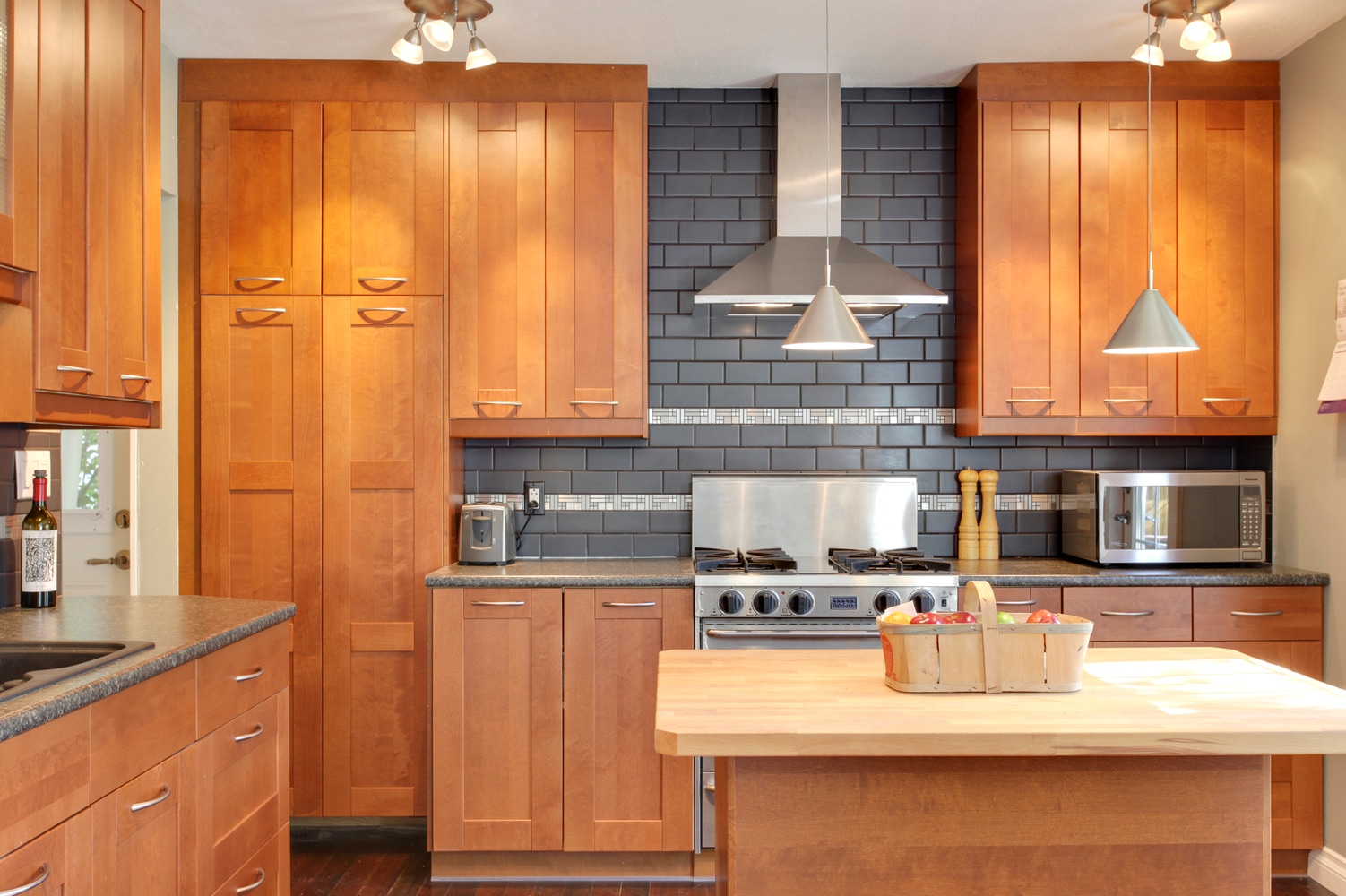 Kitchen - Travertine