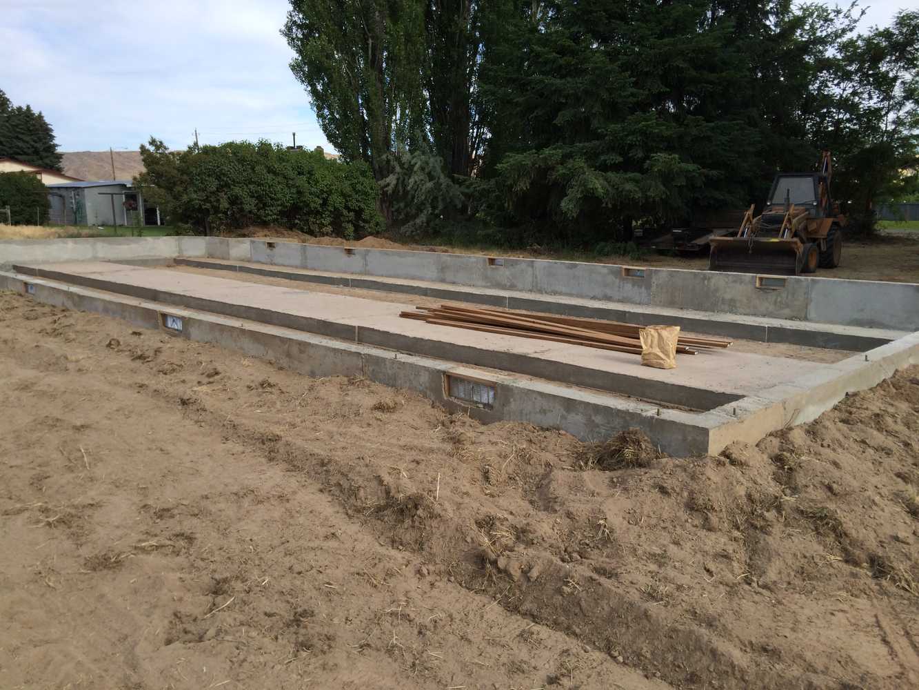 foundation and retaining wall 