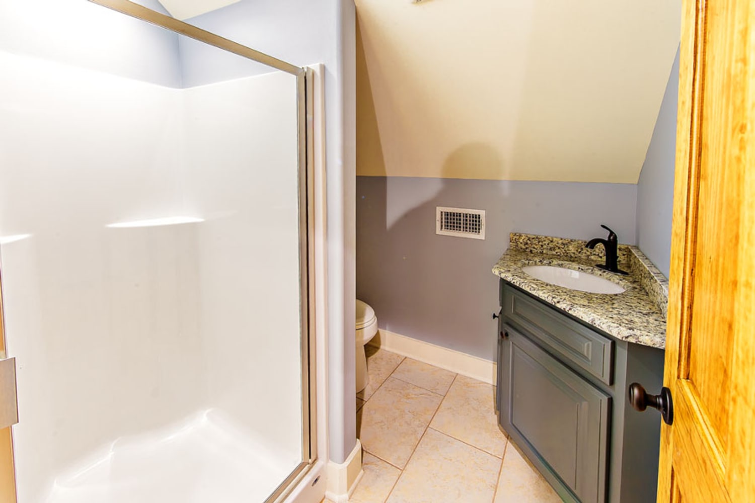 Flounder Court - Camp