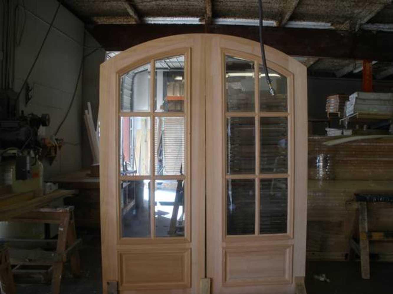 Photo(s) from www.doorsdoorsdoors.com & AMISH CUSTOM DOORS.COM