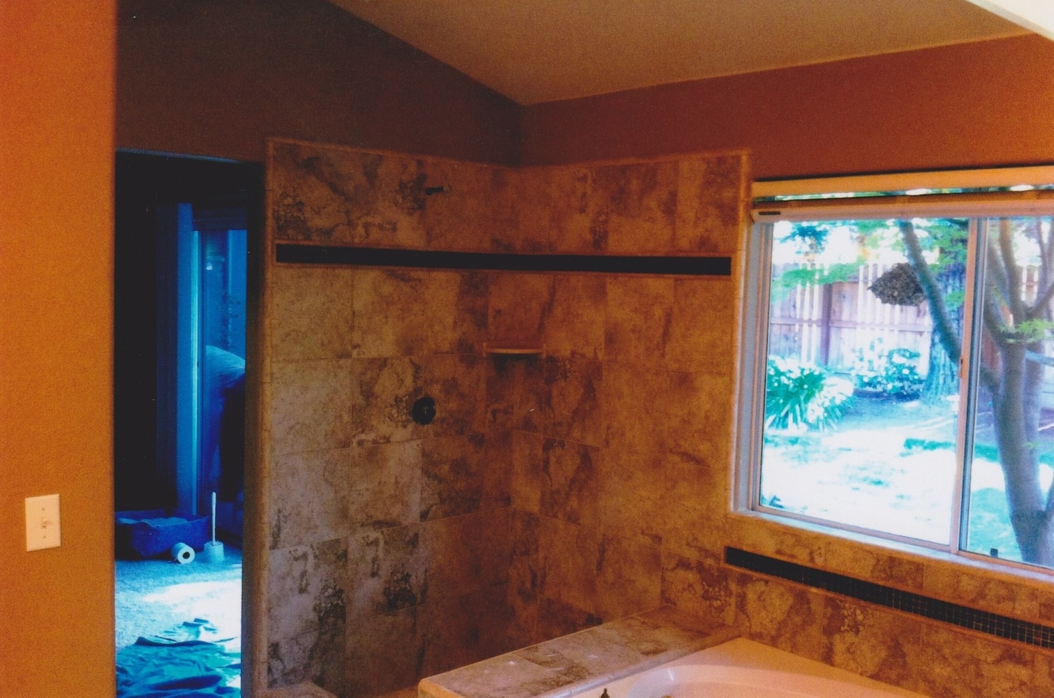 Photo(s) from Advanced Images Tile