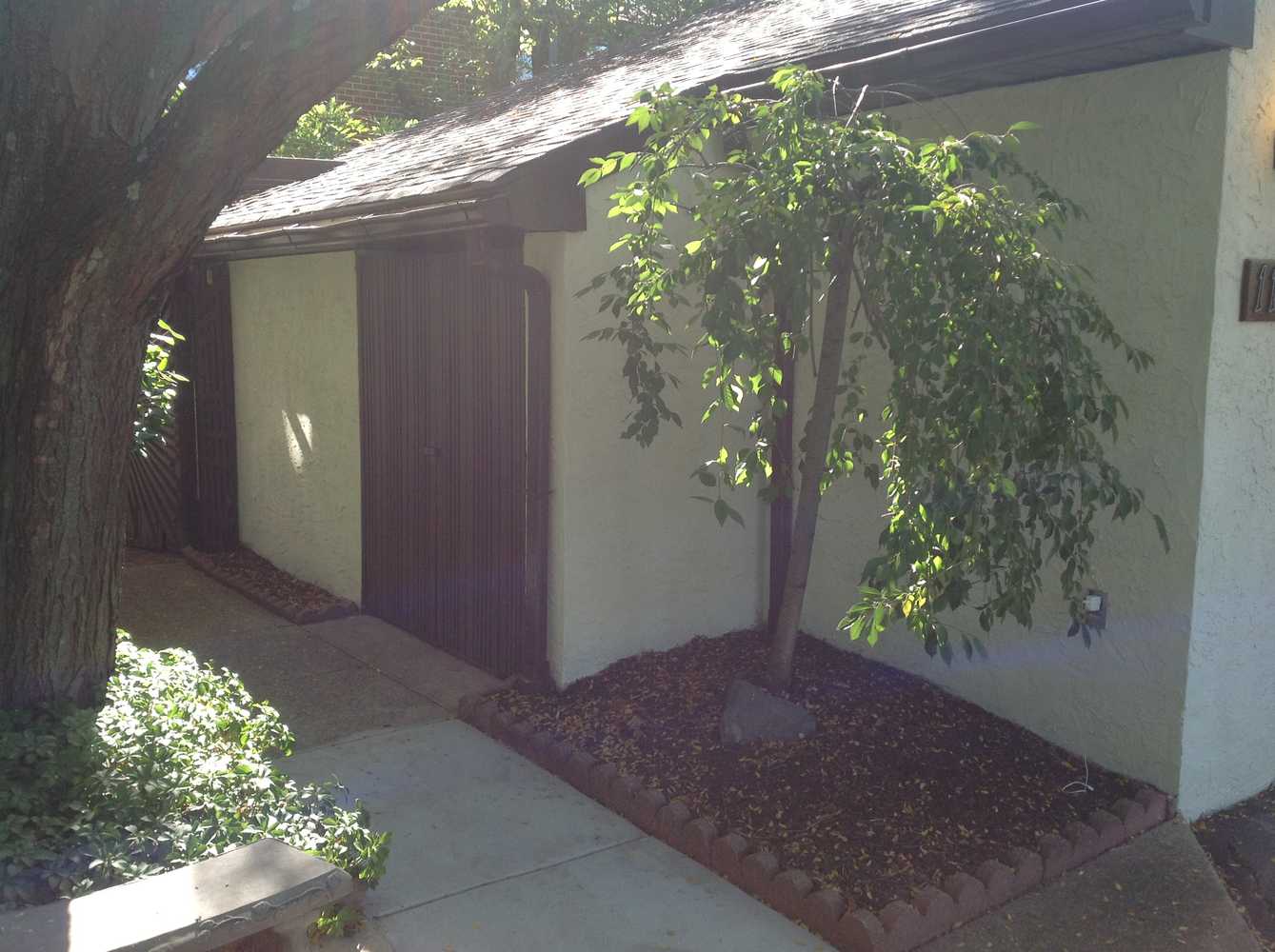 Exterior Stucco Power wash and repaint Photos