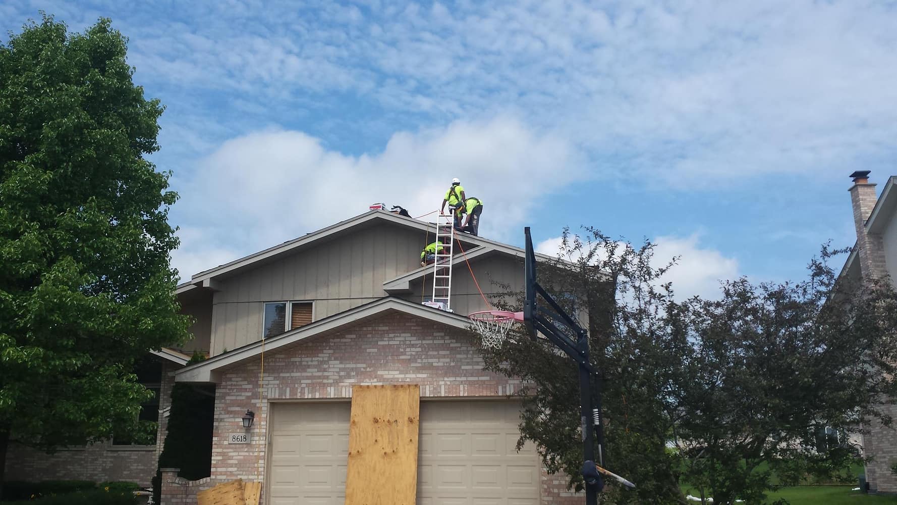 Residential Roofing repair and install in Tinley Park, IL.