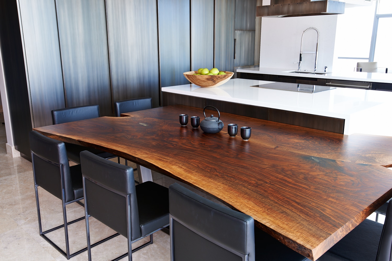 San Juan Condo in Blackened Stainless