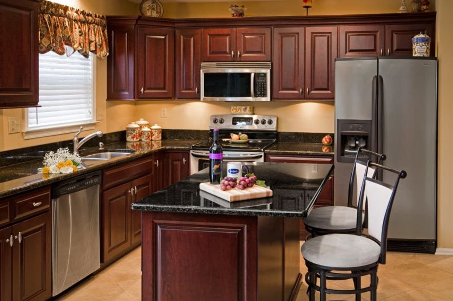 Kitchen Cabinet Refacing 