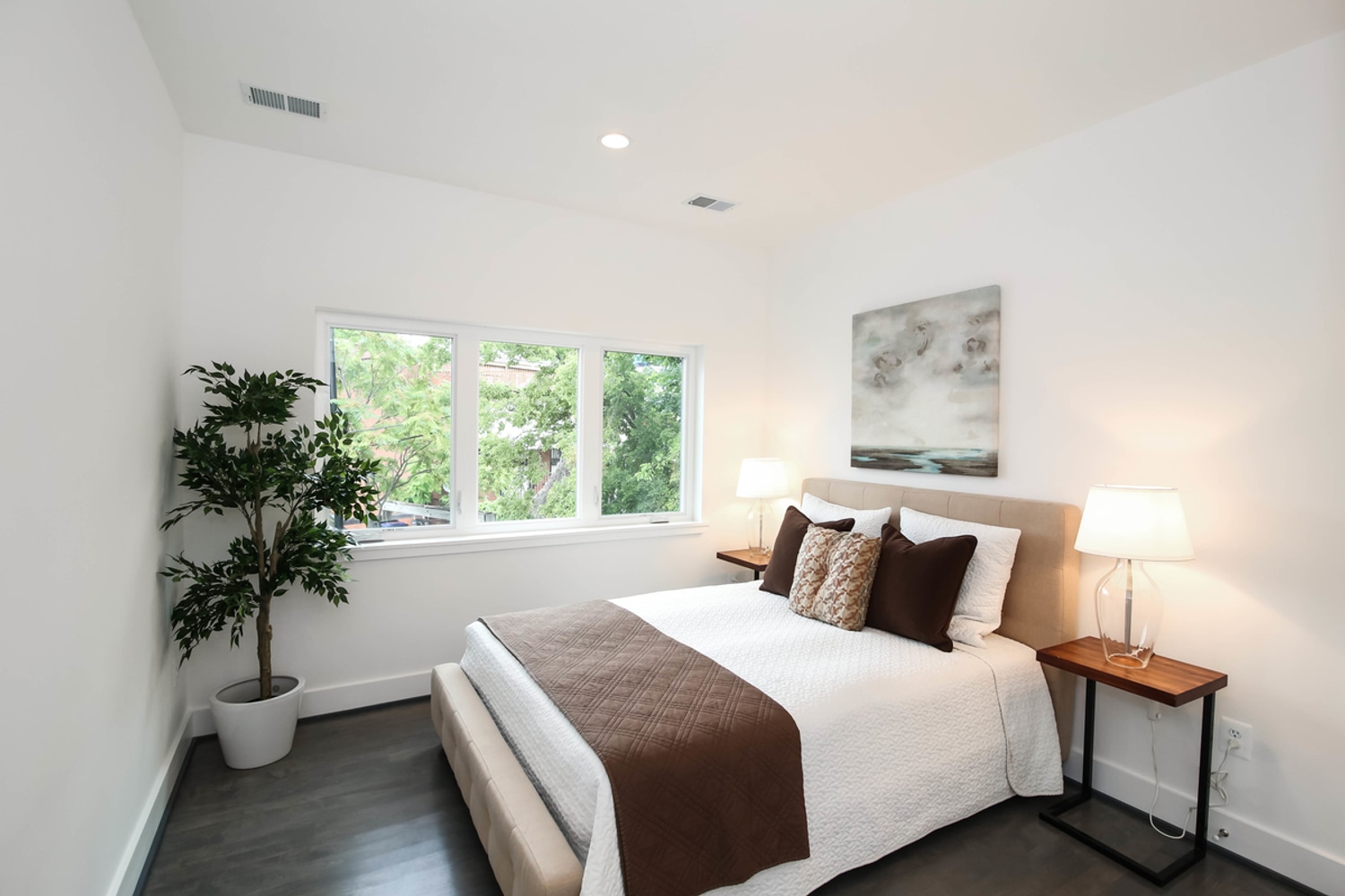 Ultra-Modern New Construction in Shaw