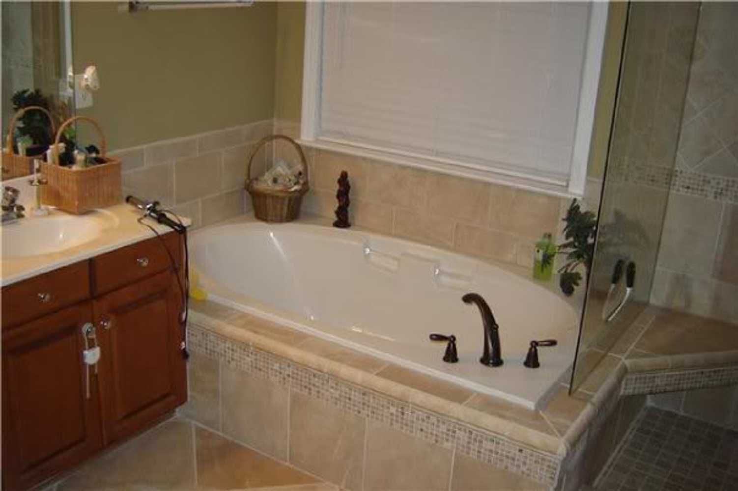 Project photos from Exquisitestone tile&renovations llc