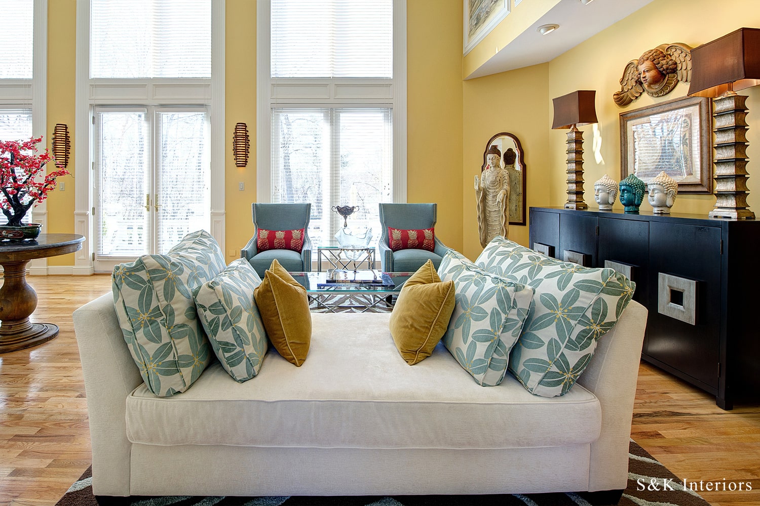 HOME IN FRONTENAC, MISSOURI