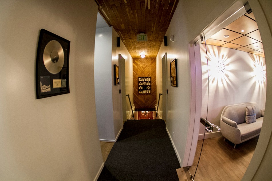 The Mantra - 6363 Selma Ave, Los Angeles, CA 90028