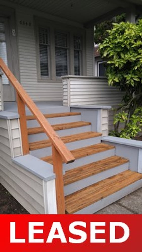 Rental Home - 2 Bedroom Tri-Plex Building in Ballard