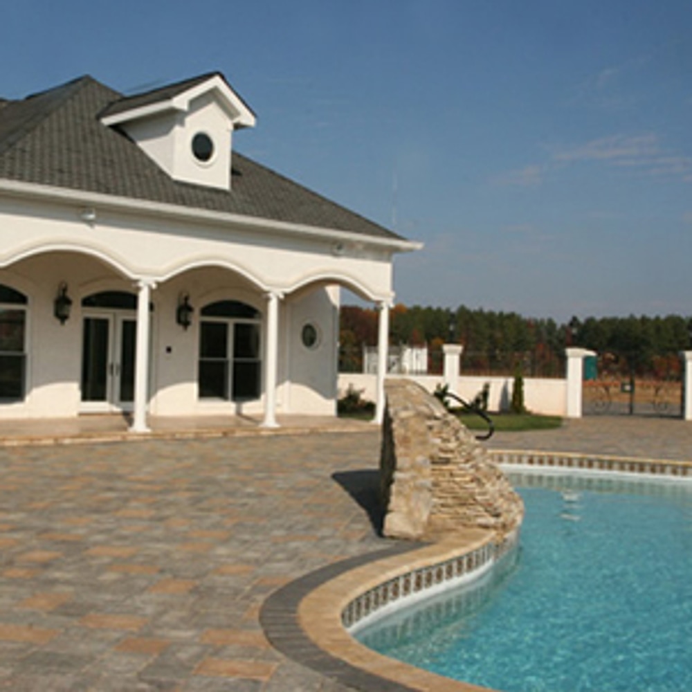 Luxury living brought to you by Aliaga Builders