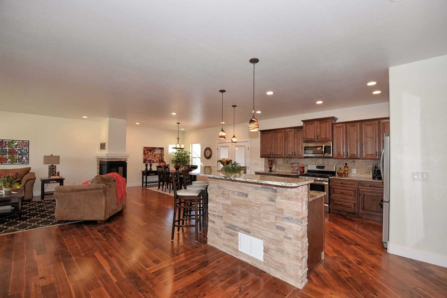 726 N Royer