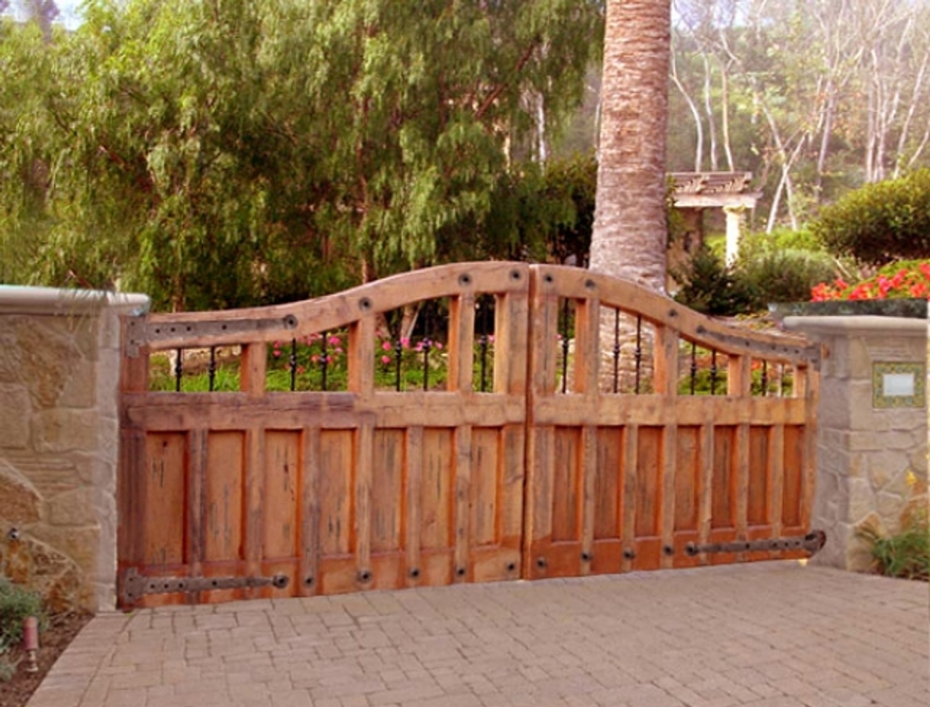 Central Coast Gates / EGS Project 1