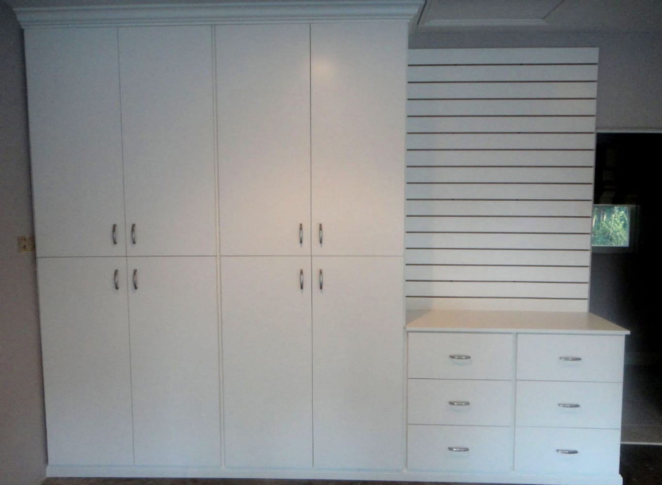 Custom Reach In Closet