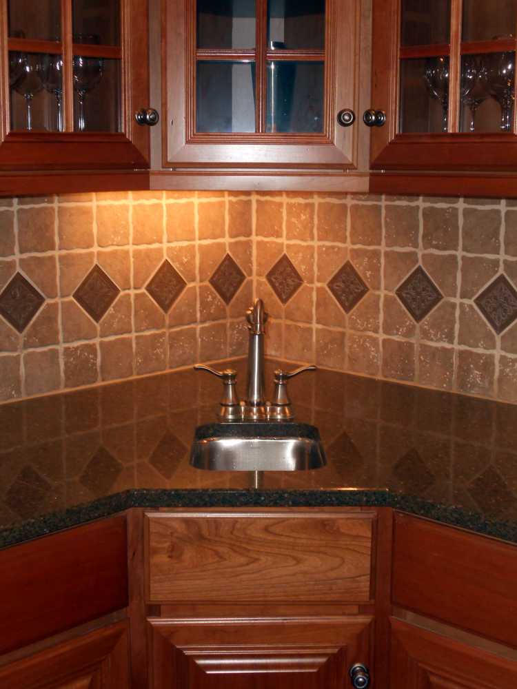 Kitchen Tile Backsplash