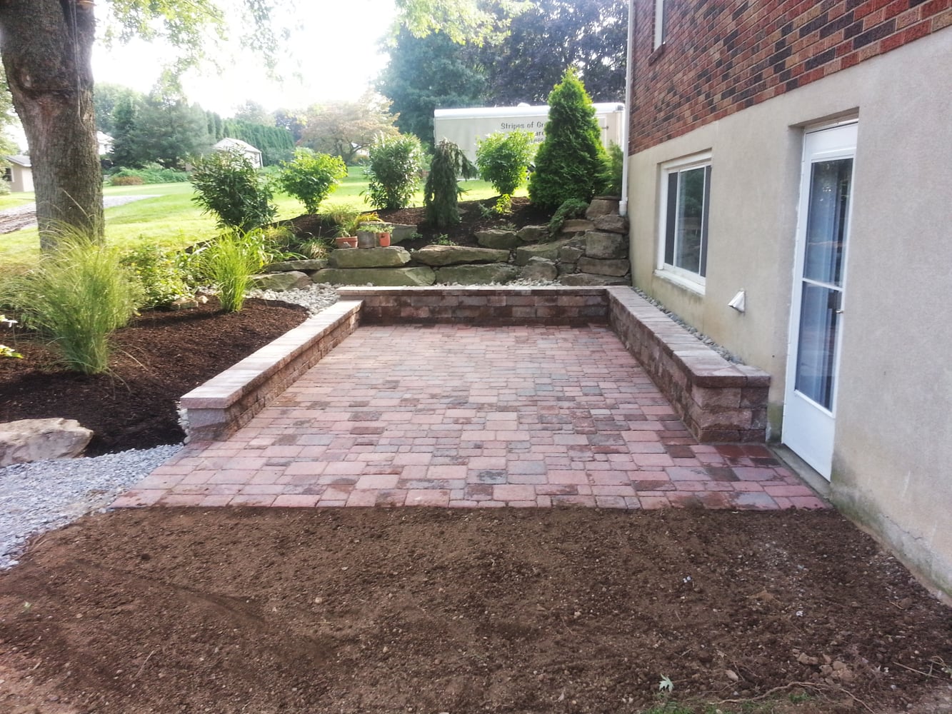 Photo(s) from Stripes Of Green