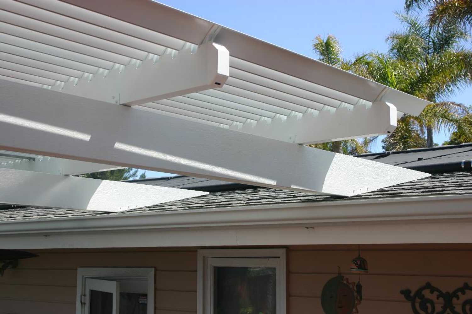 Solara Adjustable Cover in Pacific Beach, cA