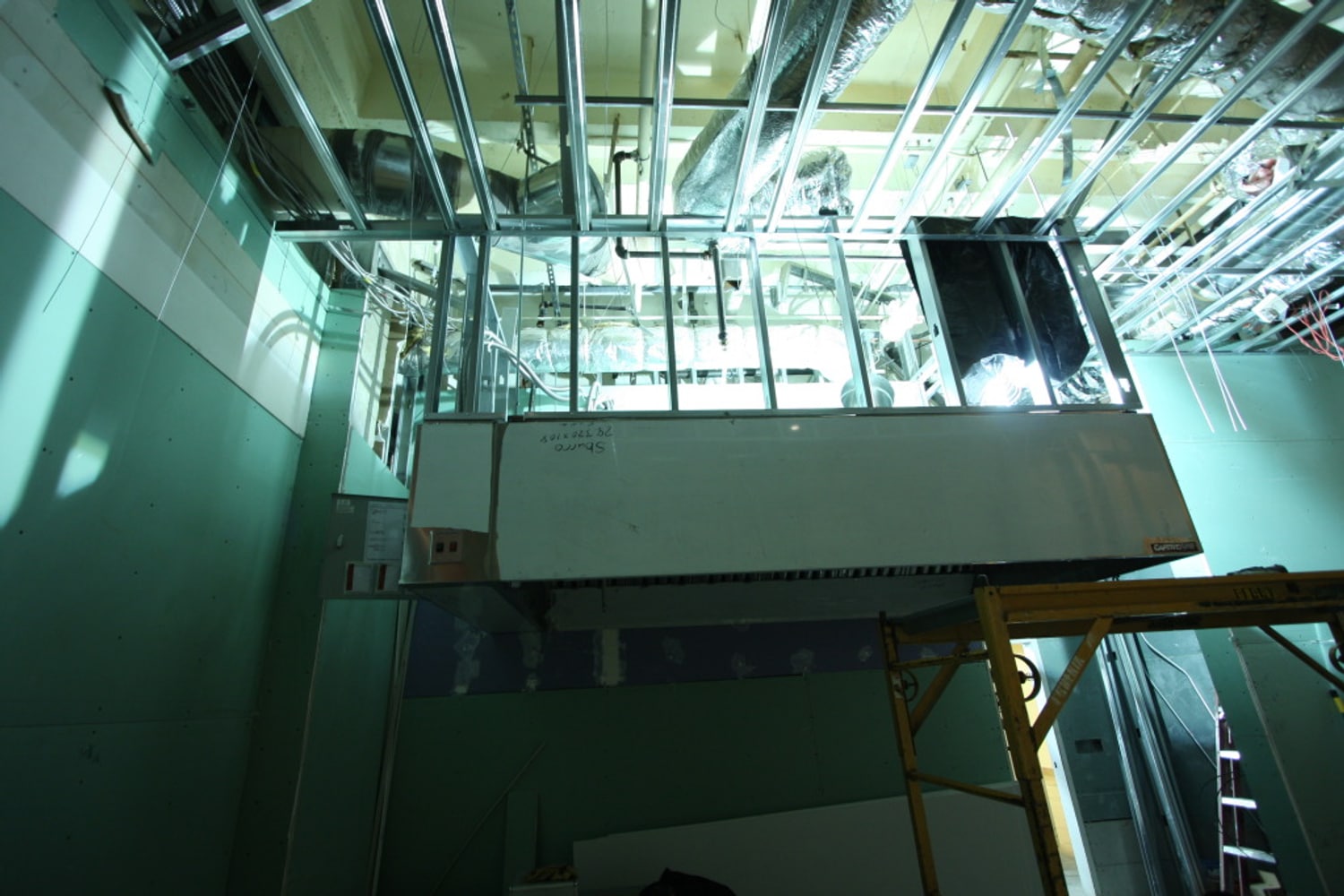 Metal Framing at Sbarro