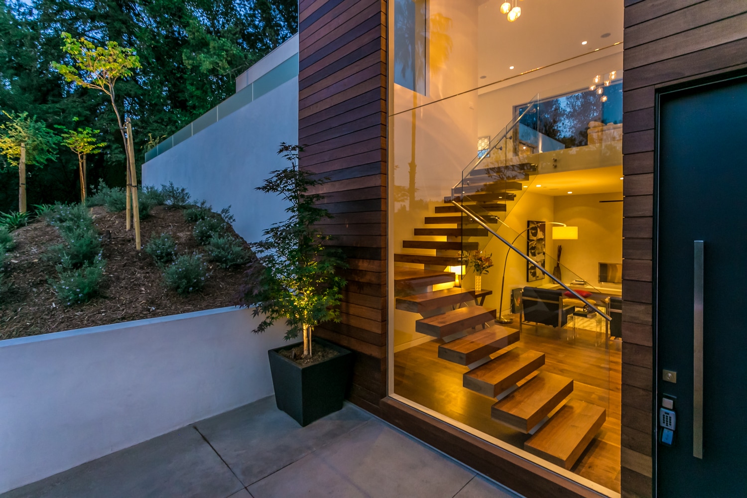 Sherman Oaks Modern New Construction - Knobhill