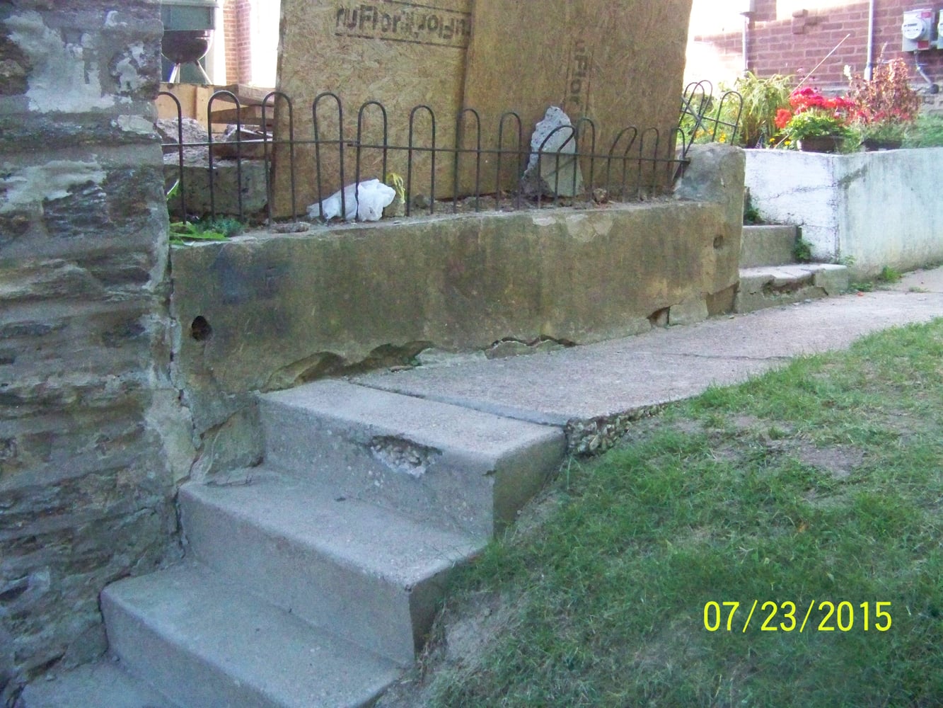 2339 Bryn Mawr Ave back patio