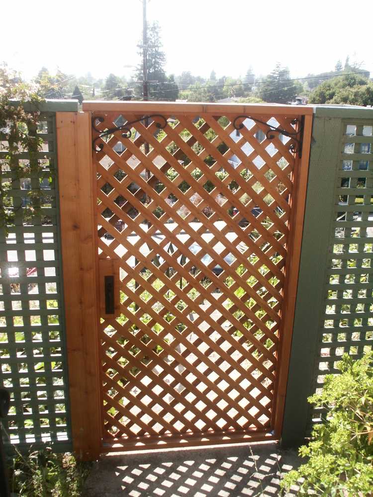 Redwood Gates Fence exterior furniture