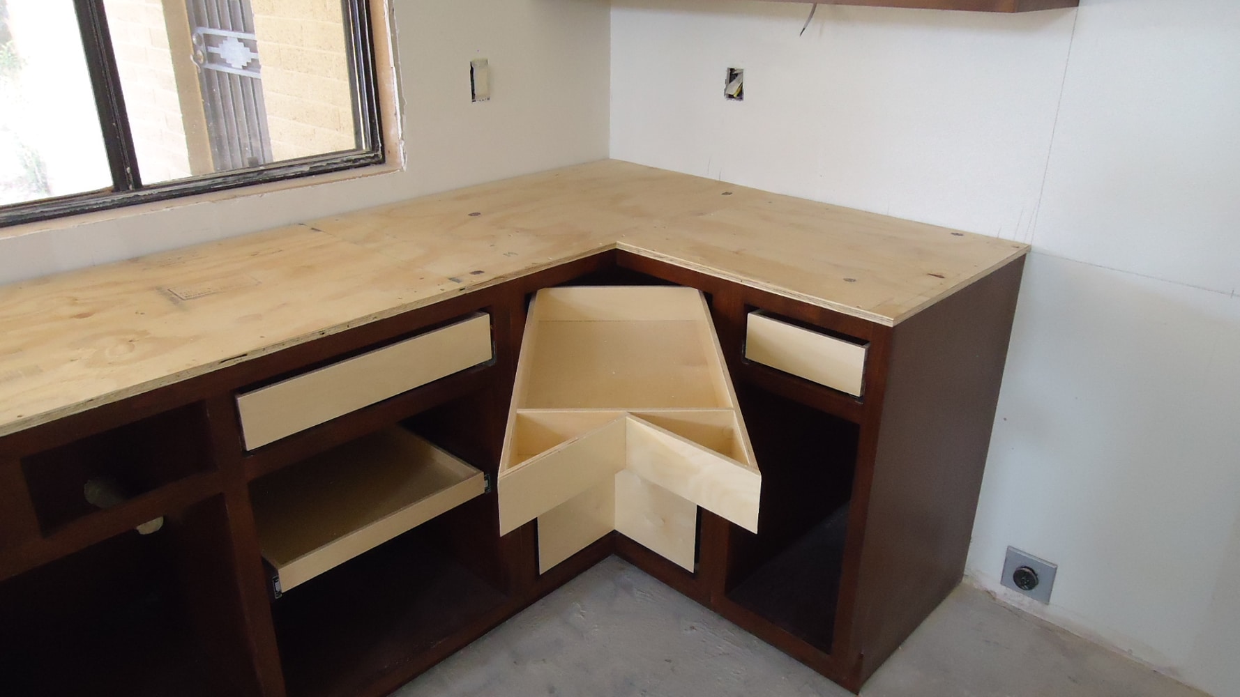 Custom Woodwork Specialties Inc 