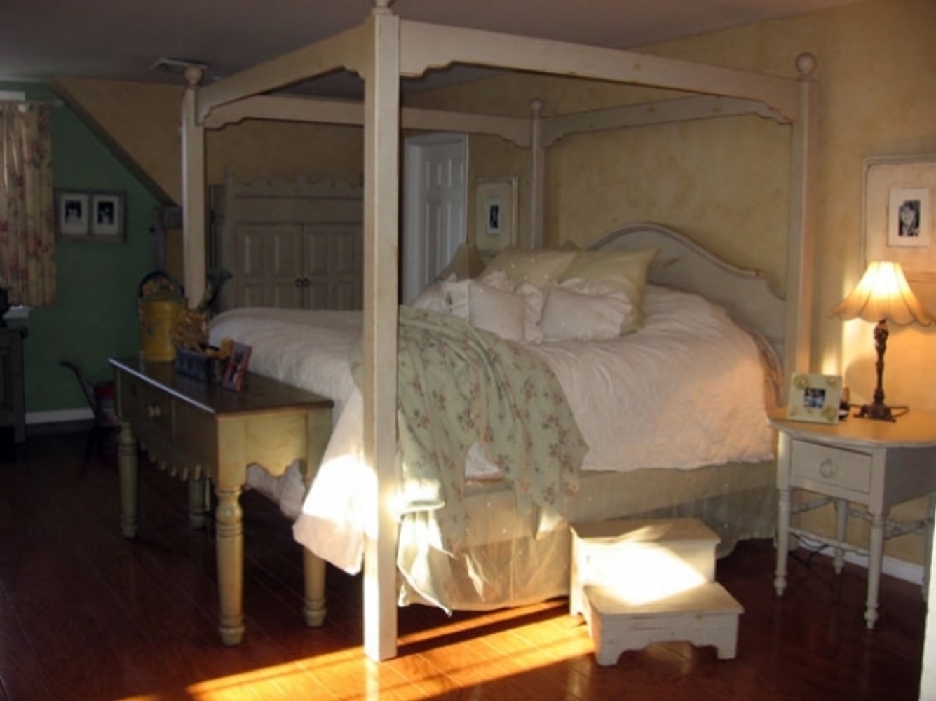 Mark A. Hess - Interiors