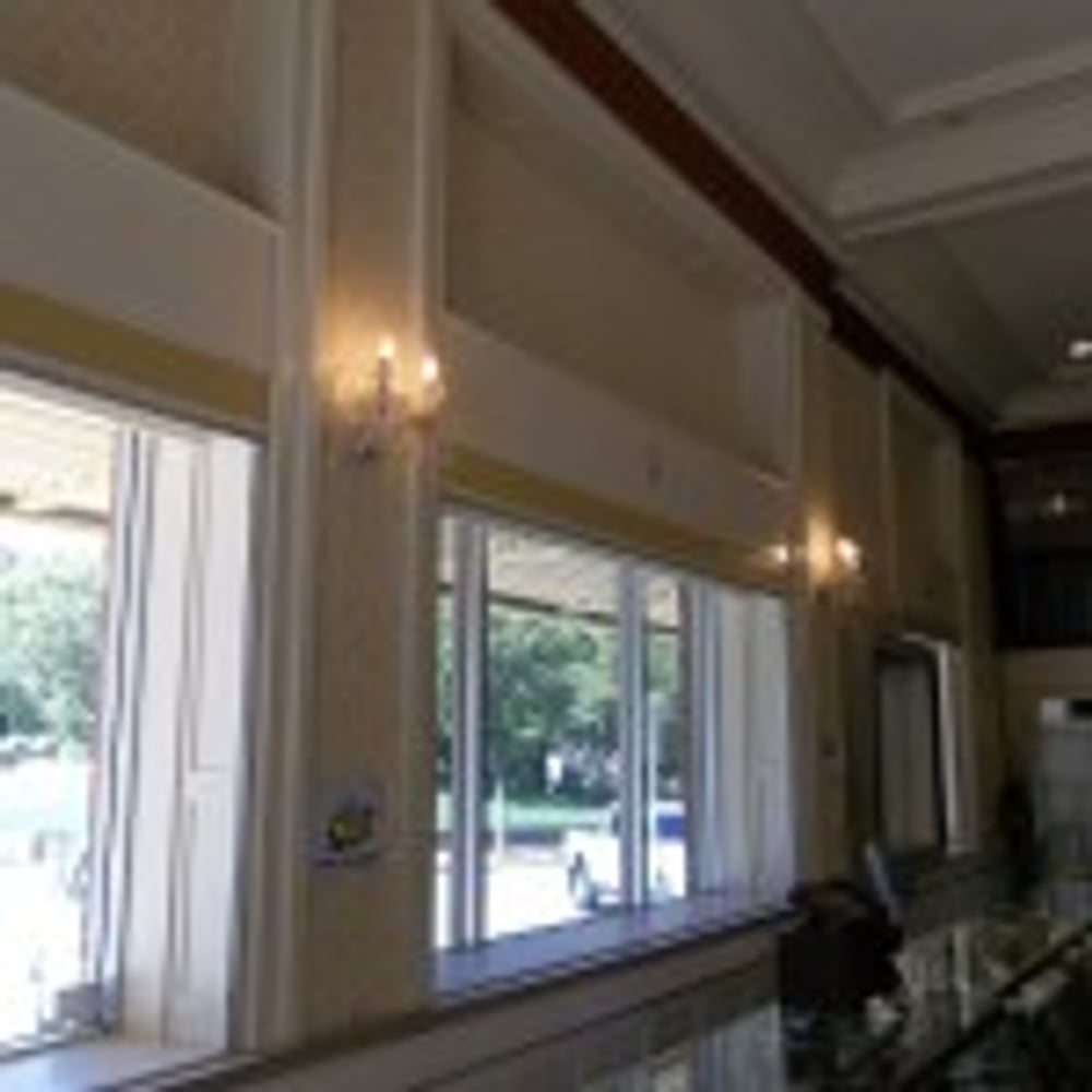 Green's Jewelers Renovation by C.H.I.Construction Inc