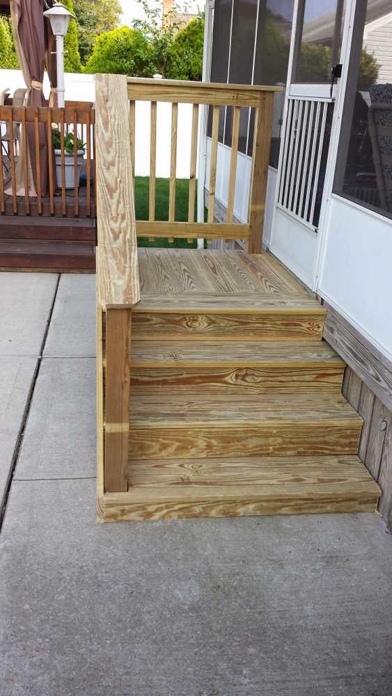 Decks from Li Decks And Remodeling Ltd