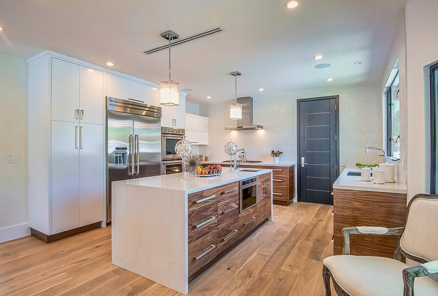 201 S Almont BEverly Hills