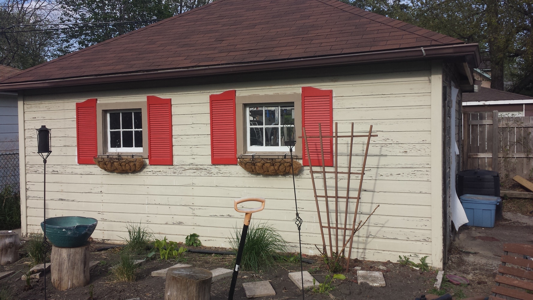 New roof and siding in Oak Park