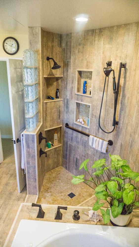 2014: Earthy Wood & Glass Master Bath