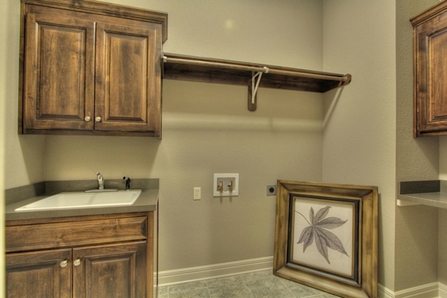 Bellagio Reverse w/ Side Entry